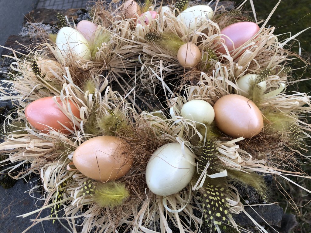 Velikonoční věnec 35 cm